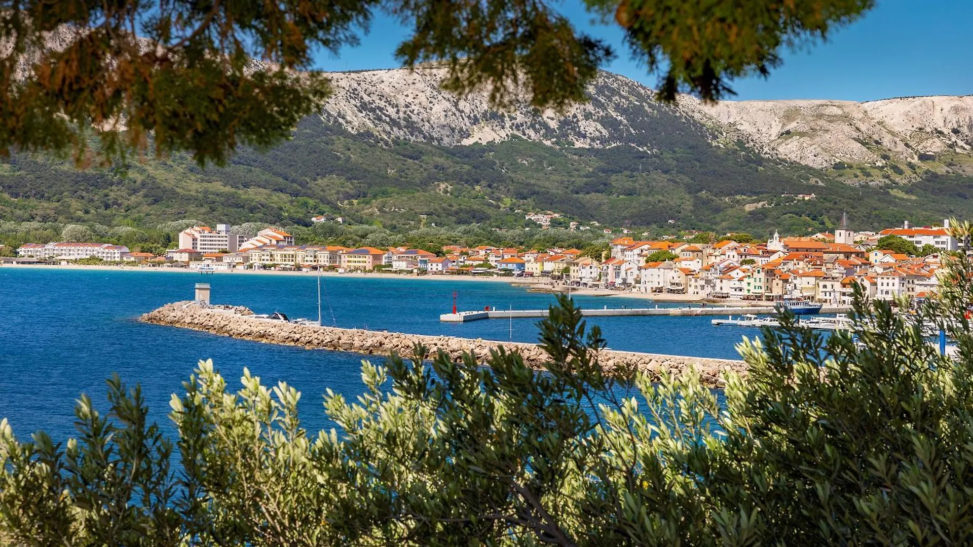 Apartment Igor 2 With Terrace And Sea View Baska  Croatia