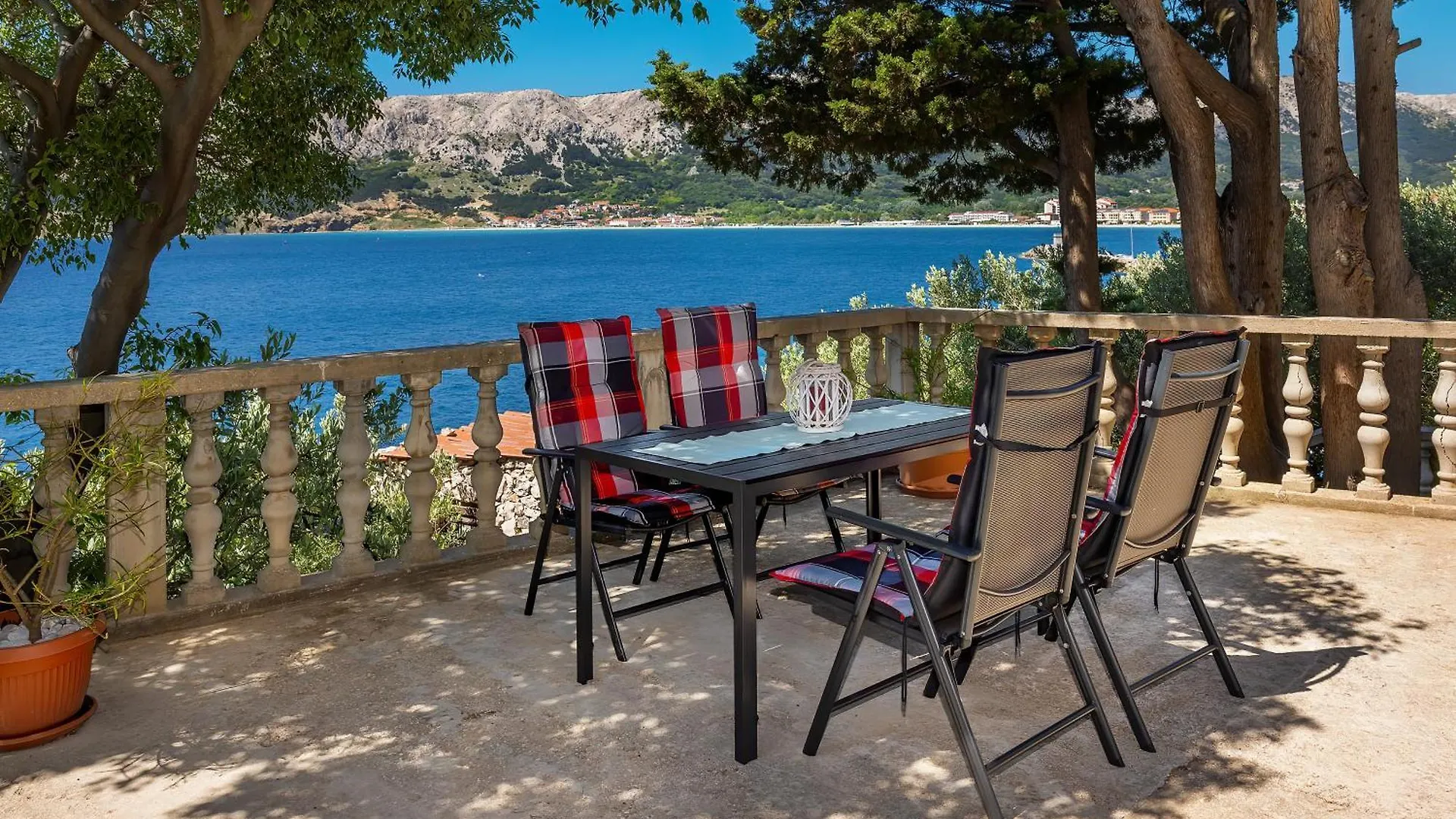 Apartment Igor 2 With Terrace And Sea View Baska
